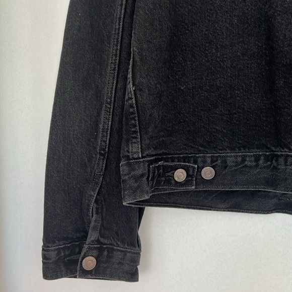 Vintage Levi Denim Jacket - Picture 10 of 10